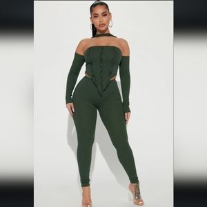 Fashion nova crop top legging Set Olive S